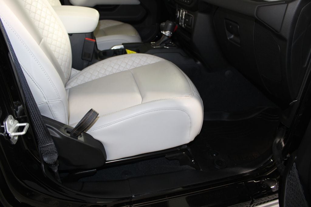 2023 Jeep Wrangler Altitude