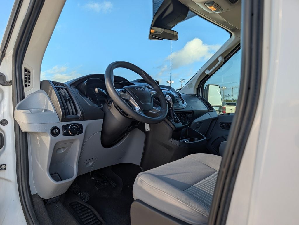 2017 Ford Transit-350 XLT