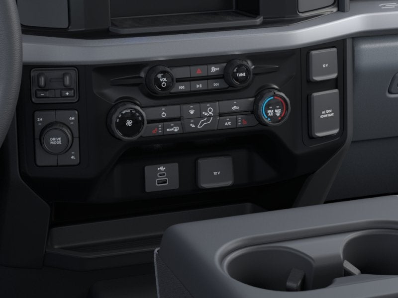 2025 Ford F-550SD XLT DRW