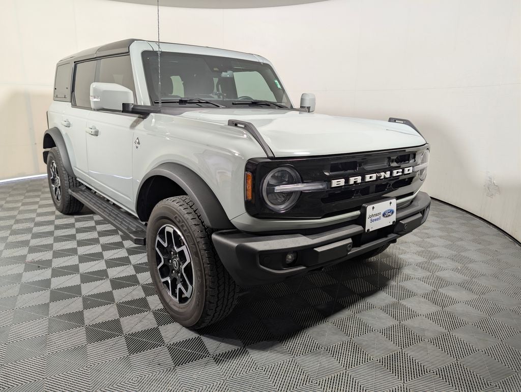 2024 Ford Bronco Outer Banks