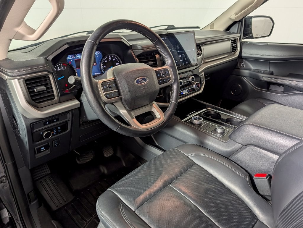 2023 Ford Expedition XLT