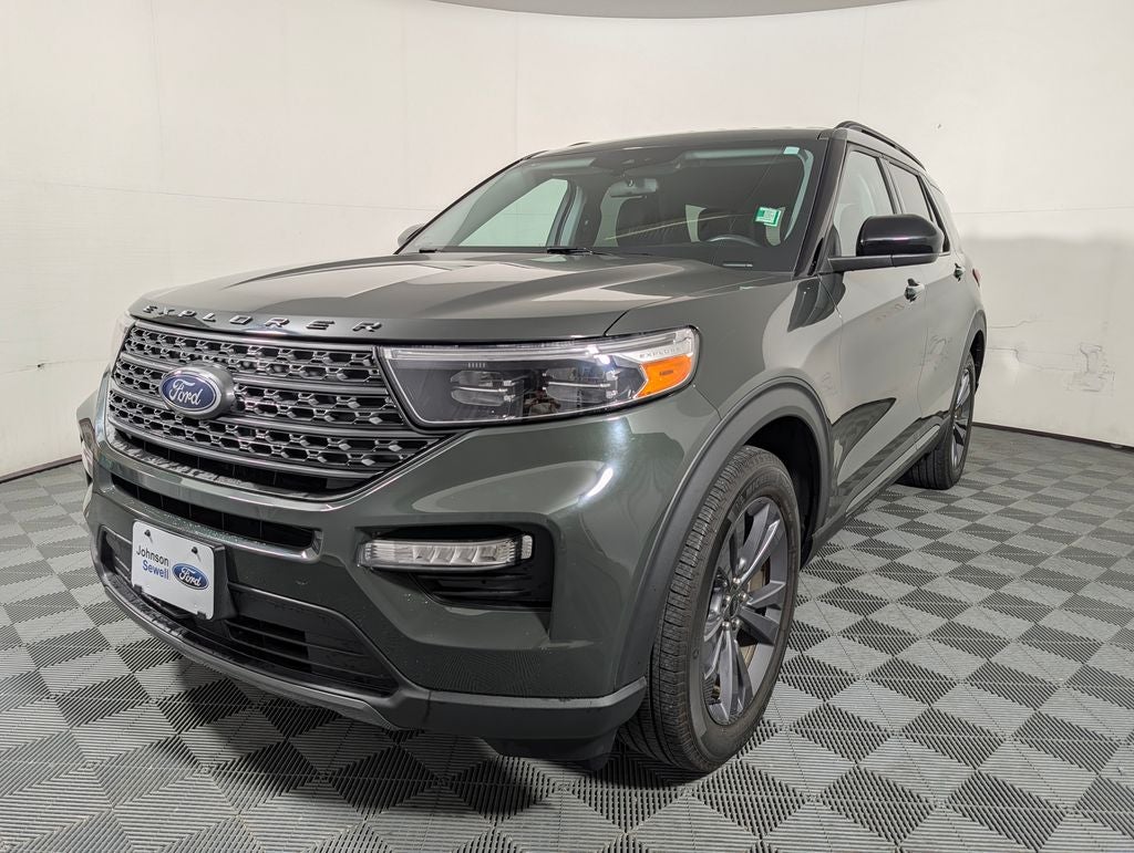 2024 Ford Explorer XLT