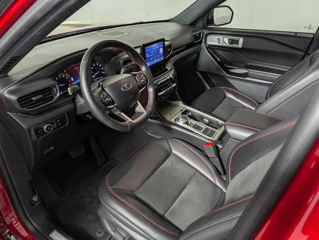 2024 Ford Explorer ST-Line