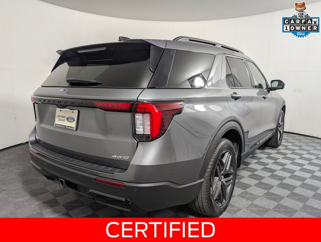 2025 Ford Explorer ST-Line
