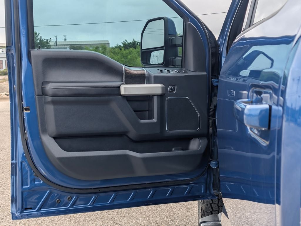 2022 Ford F-250SD Lariat