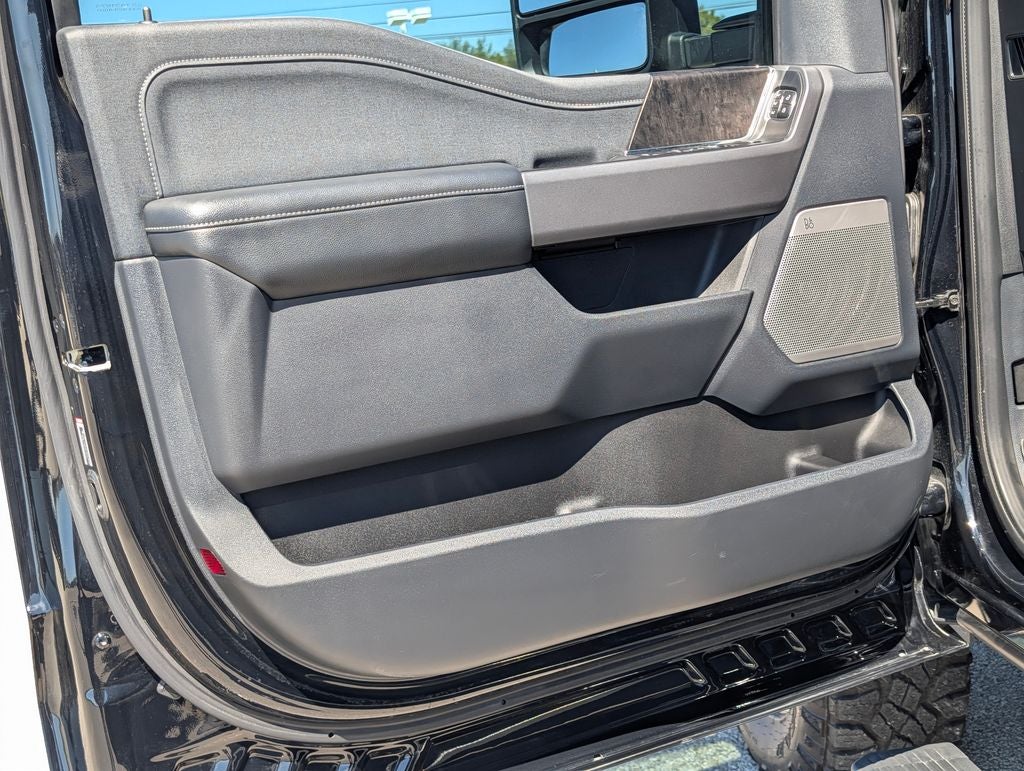 2025 Ford F-250SD Lariat