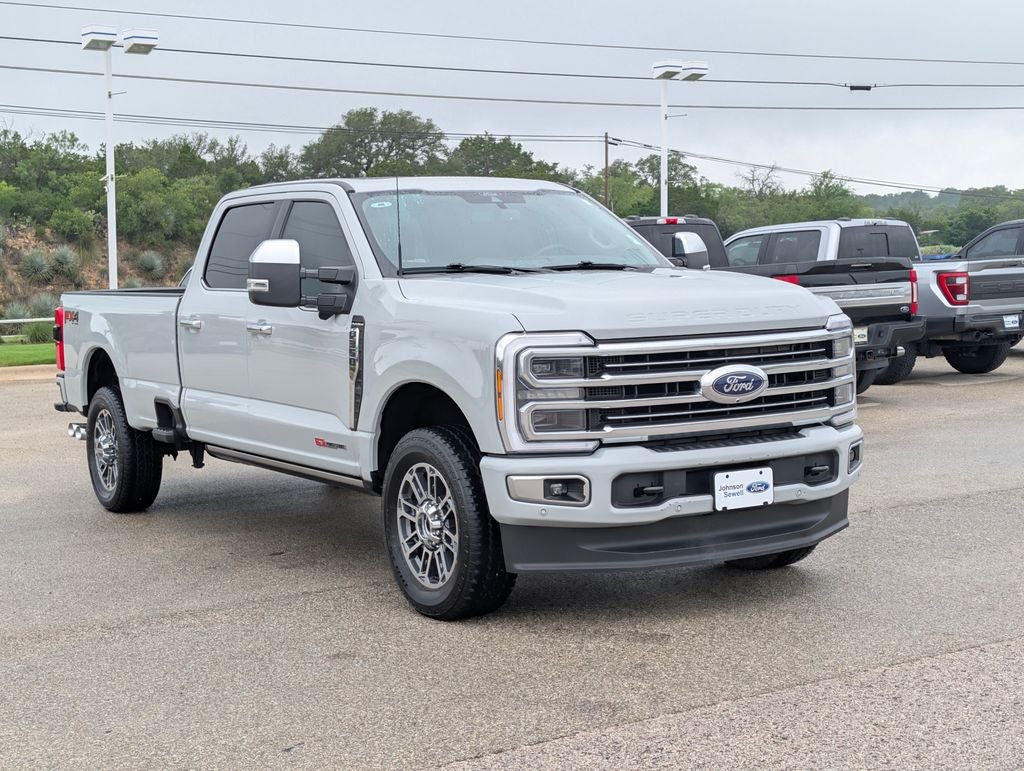 2025 Ford F-350SD Platinum