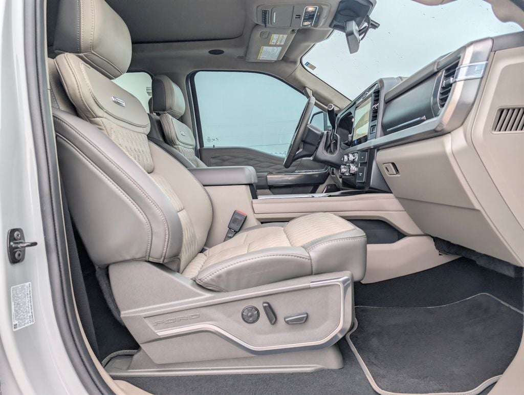 2025 Ford F-350SD Platinum