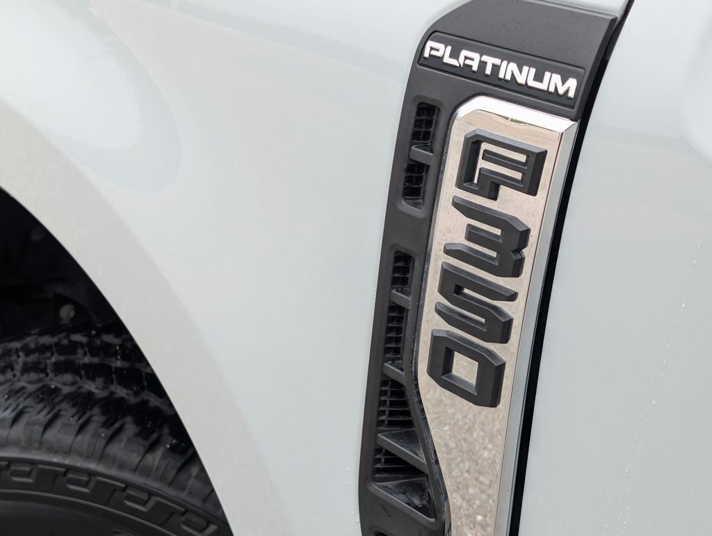 2025 Ford F-350SD Platinum