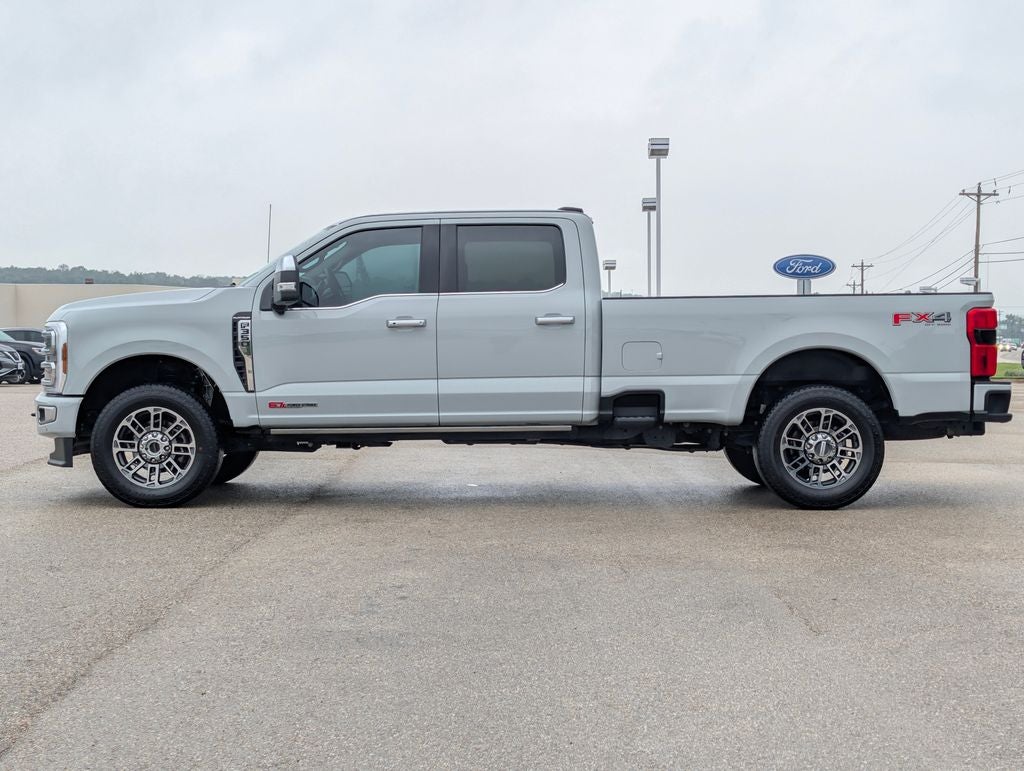 2025 Ford F-350SD Platinum