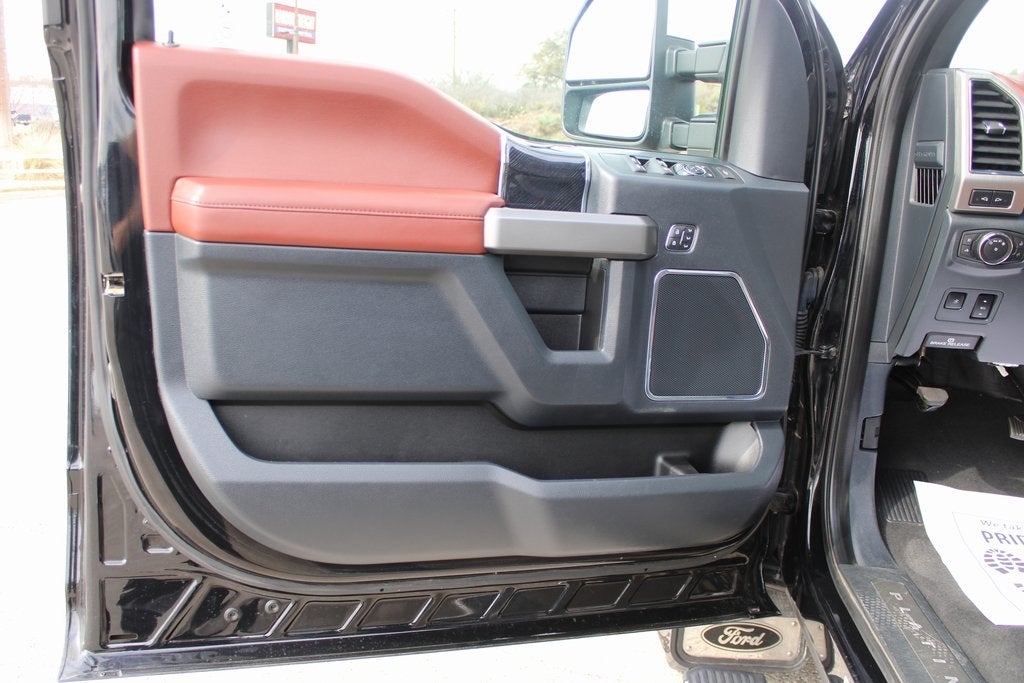 2022 Ford F-450SD Platinum DRW