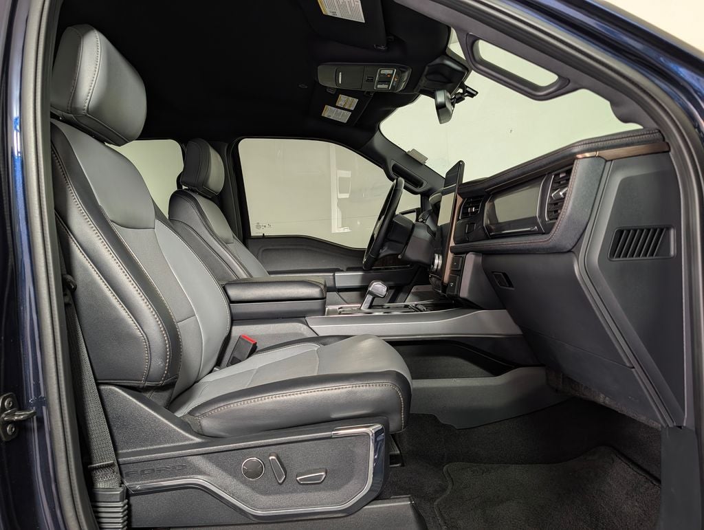 2023 Ford F-150 Lightning Lariat