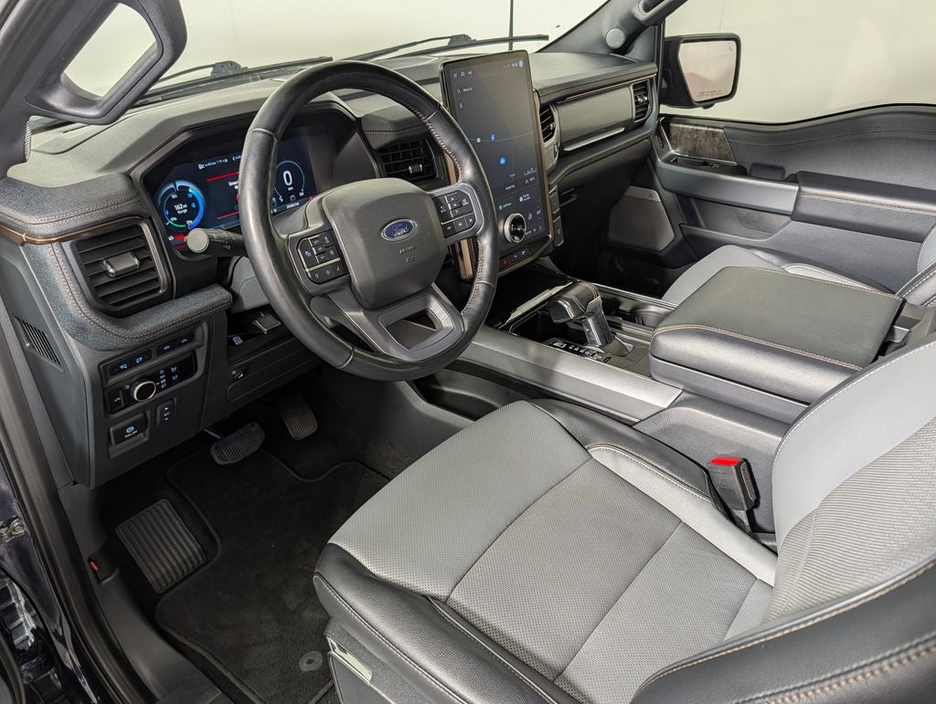 2023 Ford F-150 Lightning Lariat
