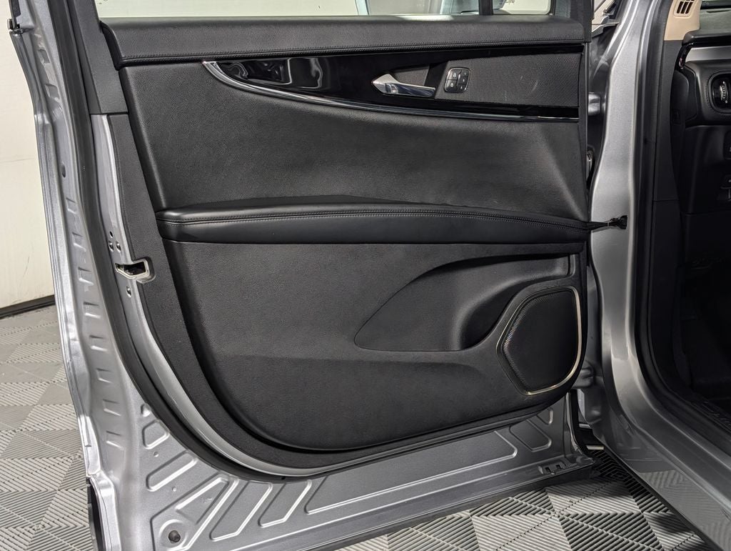 2021 Lincoln Nautilus Standard