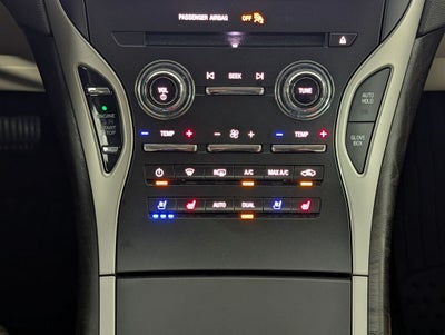 2020 Lincoln Nautilus Reserve