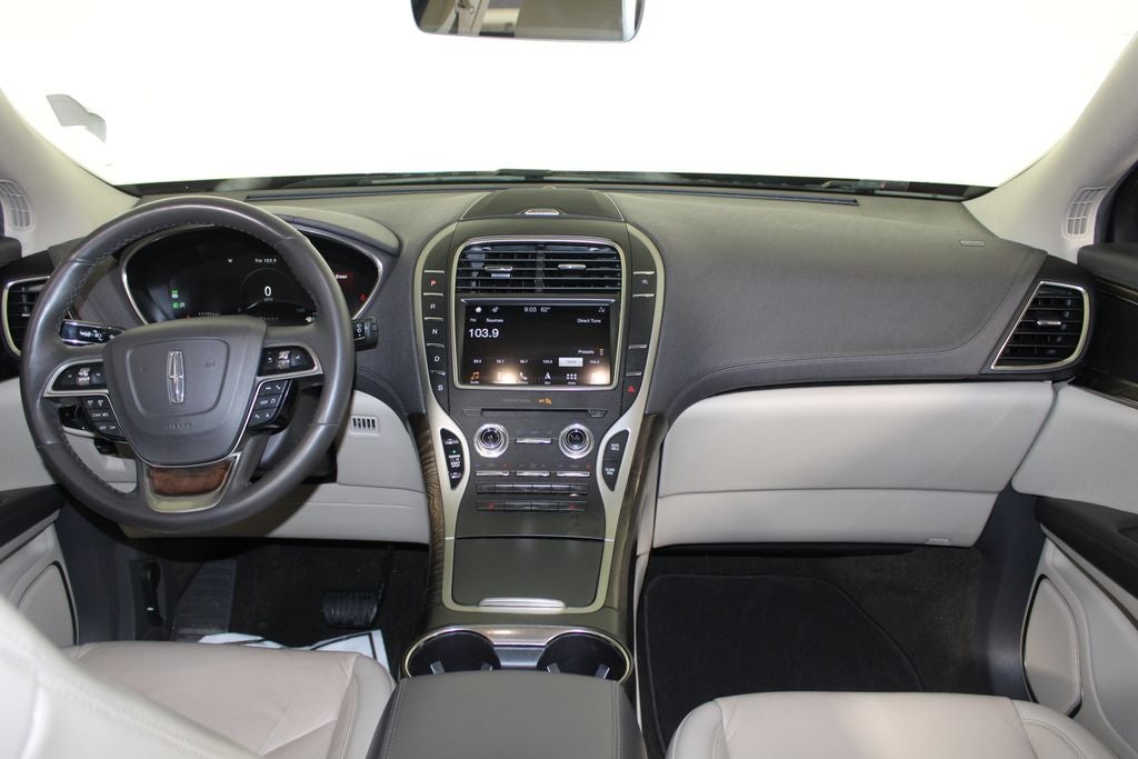 2019 Lincoln Nautilus Select