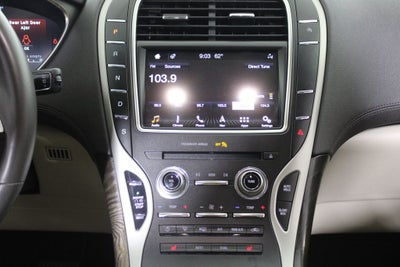 2019 Lincoln Nautilus Select