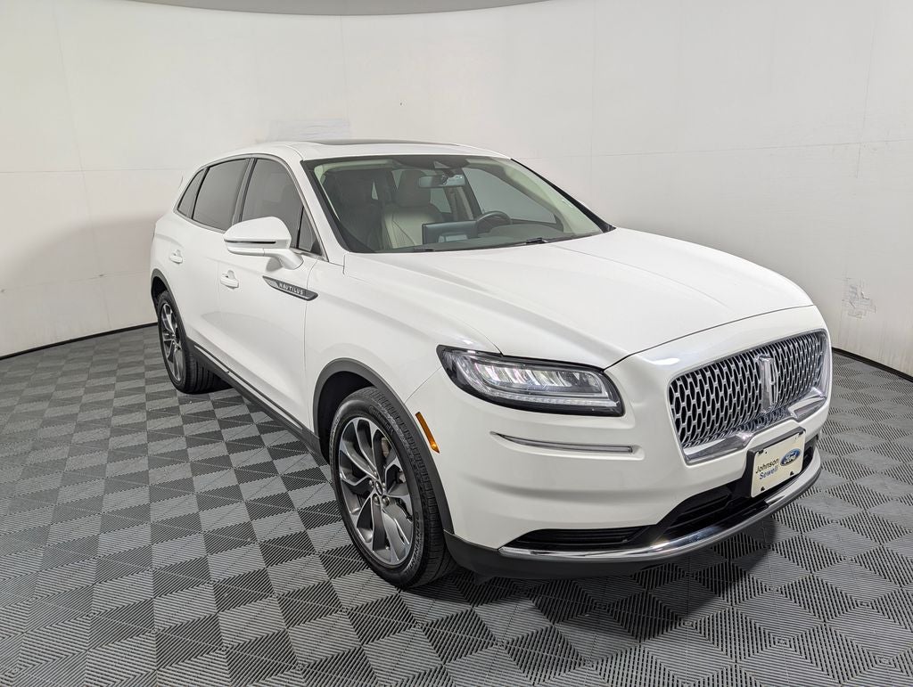 2023 Lincoln Nautilus Reserve FWD's photo