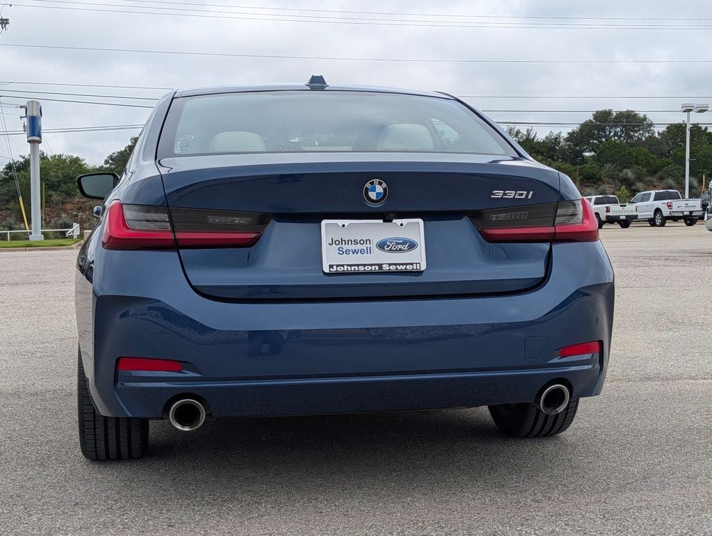2023 BMW 3 Series 330i