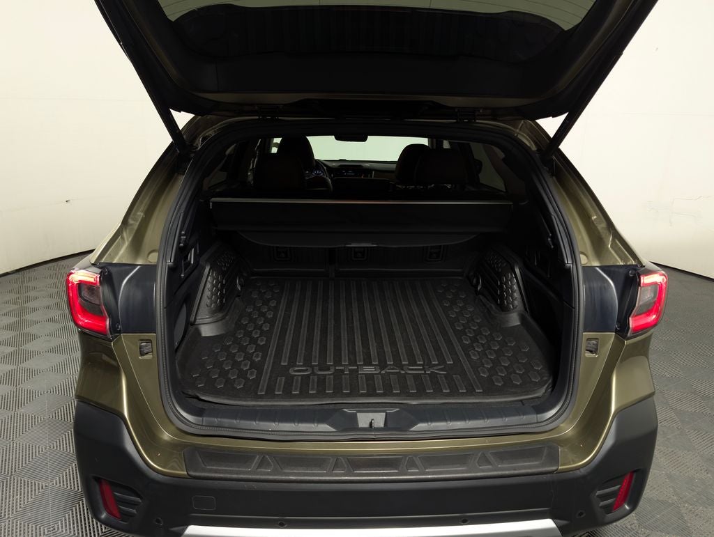 2022 Subaru Outback Touring