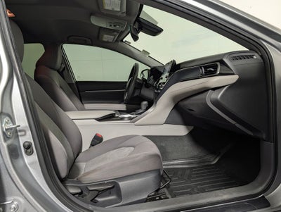 2022 Toyota Camry Hybrid LE