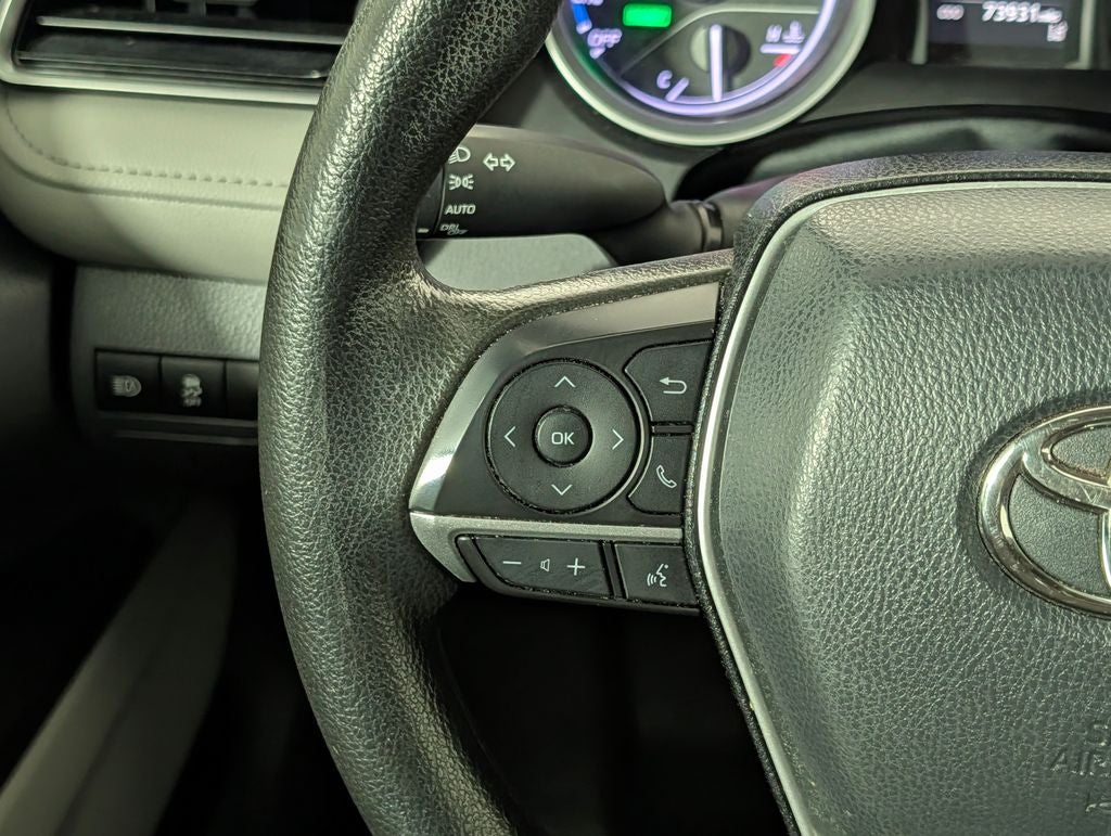 2022 Toyota Camry Hybrid LE
