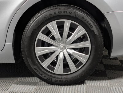 2022 Toyota Camry Hybrid LE