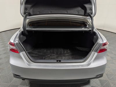 2022 Toyota Camry Hybrid LE