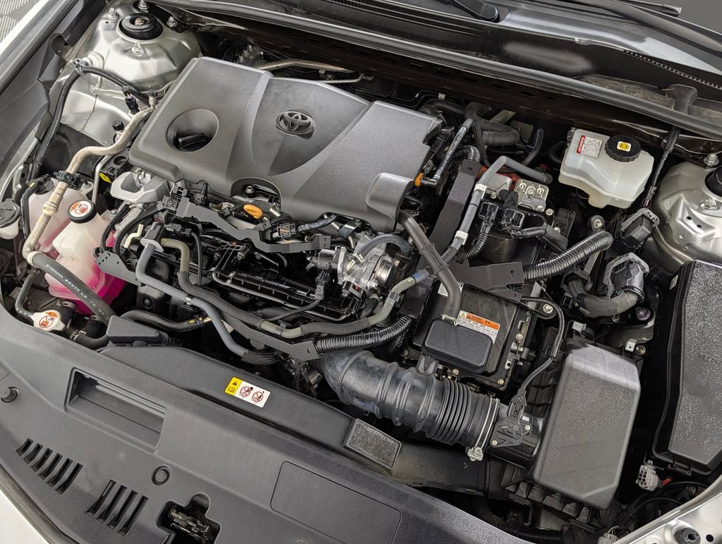 2022 Toyota Camry Hybrid LE