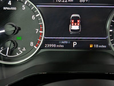 2022 Nissan Pathfinder SV