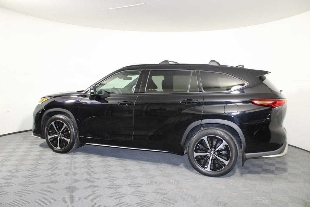 2022 Toyota Highlander XSE