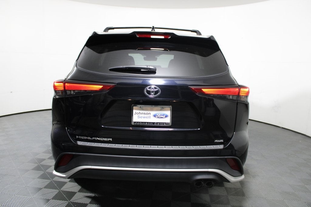 2022 Toyota Highlander XSE