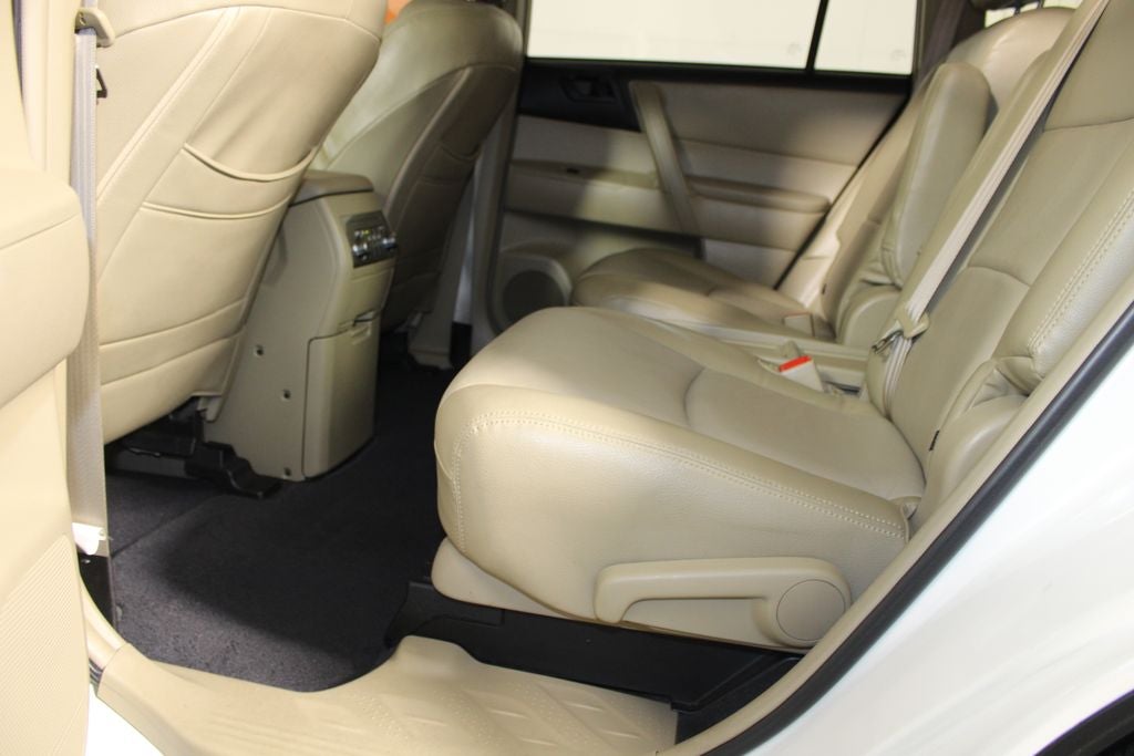 2013 Toyota Highlander Base Plus