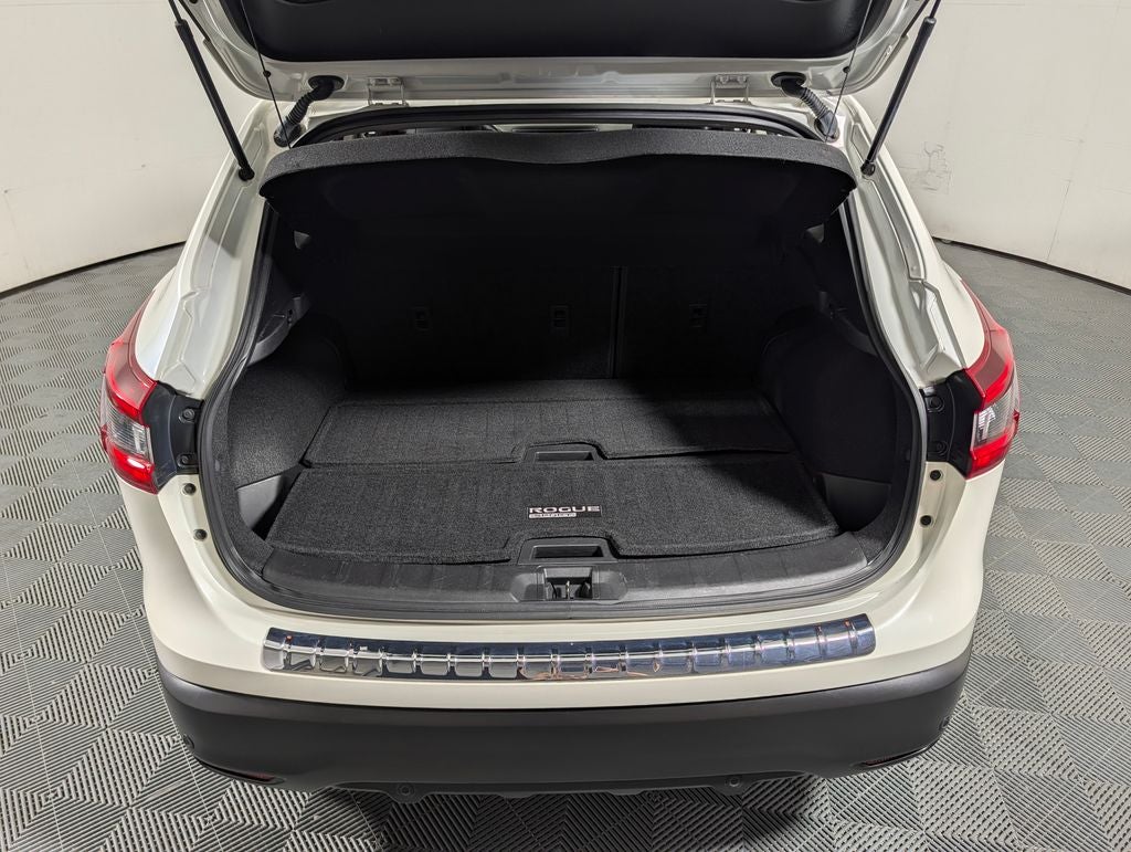 2021 Nissan Rogue Sport SV