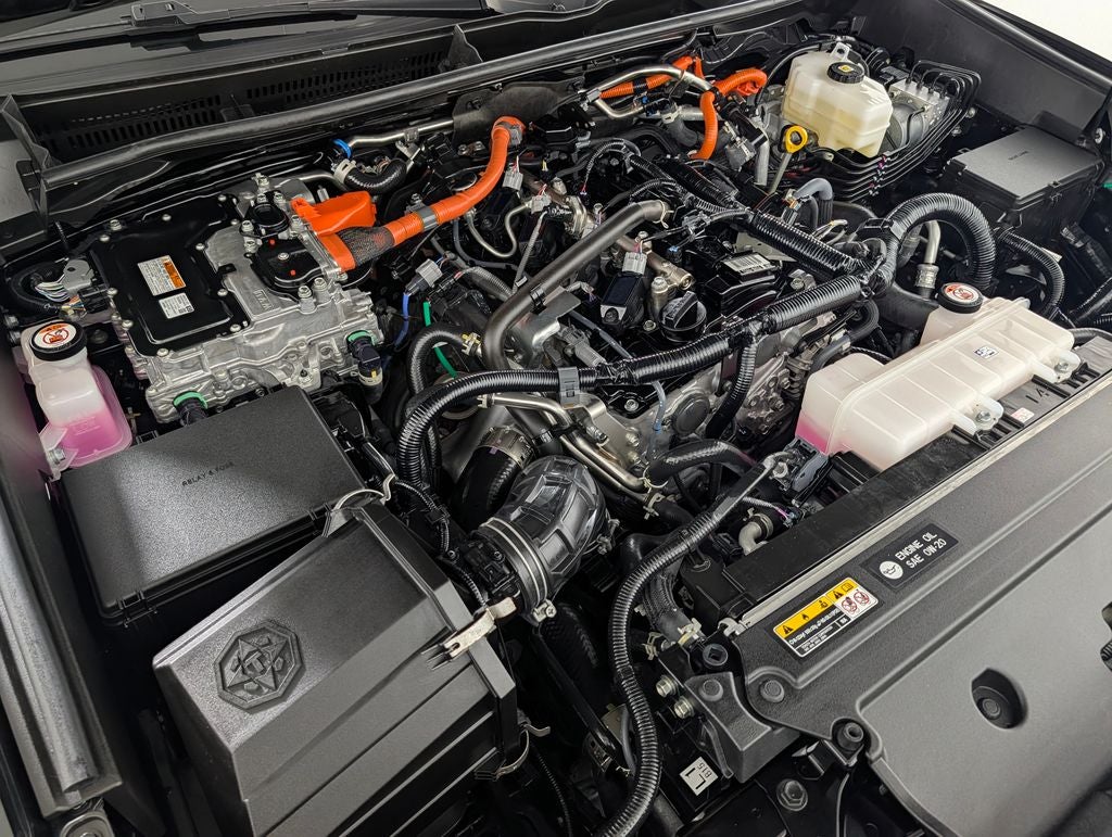 2025 Toyota 4Runner i-FORCE MAX Hybrid Trailhunter