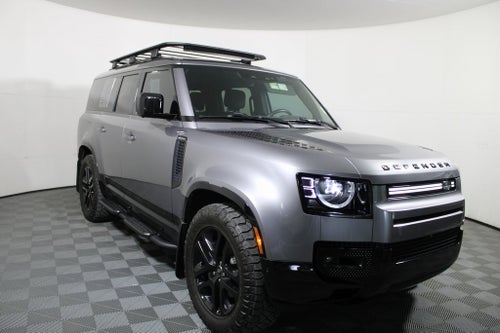 2024 Land Rover Defender 130 X-Dynamic SE