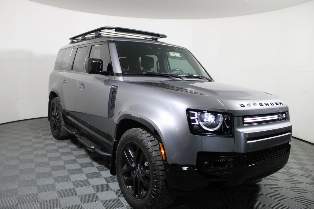 2024 Land Rover Defender 130 X-Dynamic SE