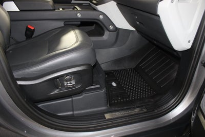 2024 Land Rover Defender 130 X-Dynamic SE