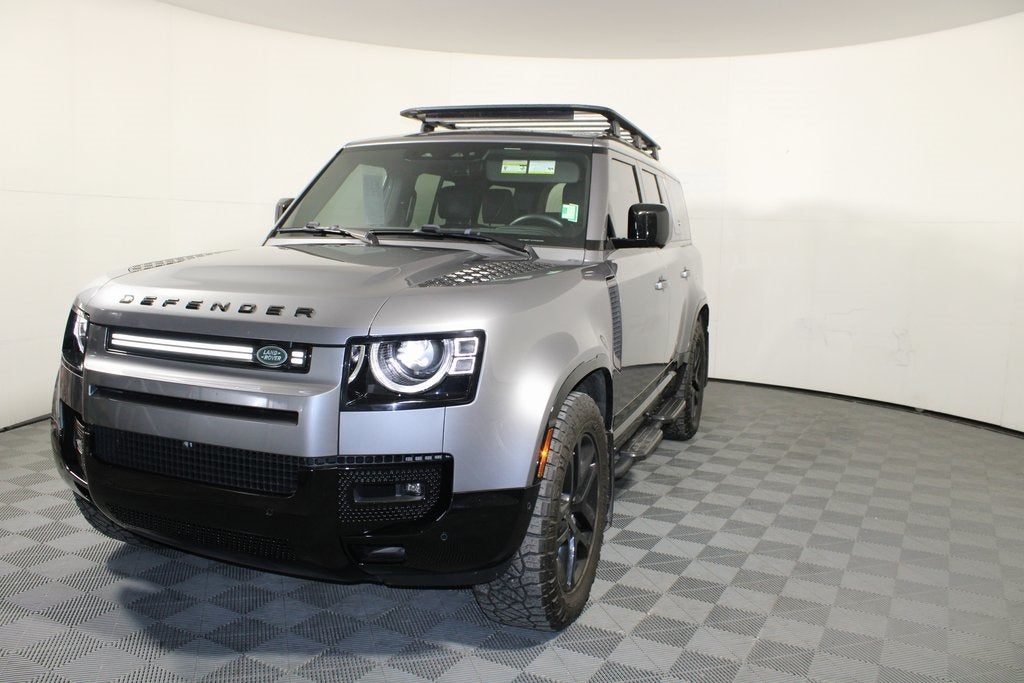2024 Land Rover Defender 130 X-Dynamic SE