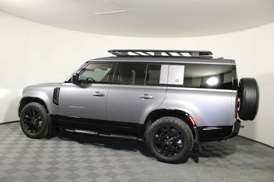 2024 Land Rover Defender 130 X-Dynamic SE