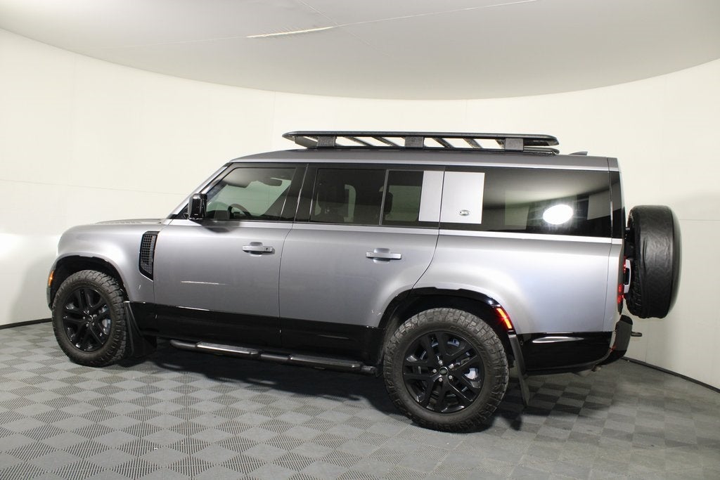 2024 Land Rover Defender 130 X-Dynamic SE