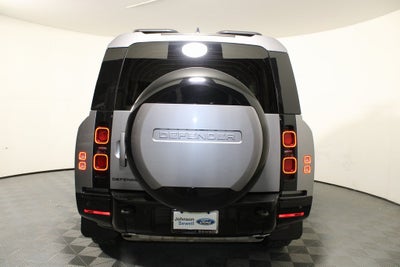 2024 Land Rover Defender 130 X-Dynamic SE