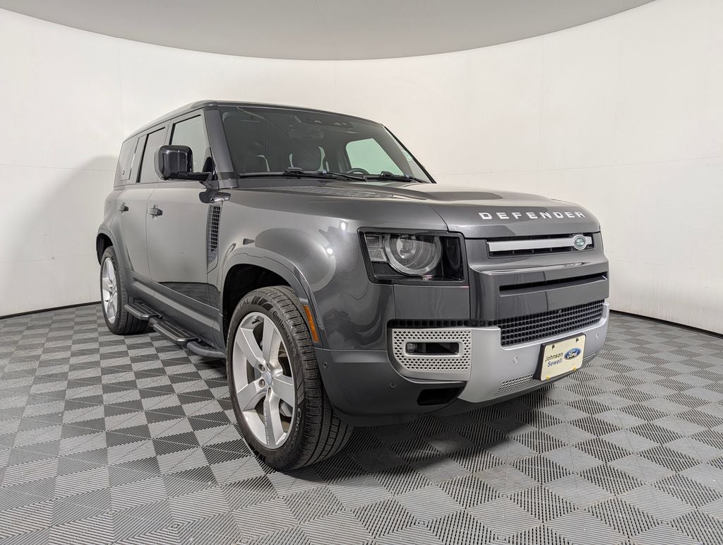 2024 Land Rover Defender 110 SE