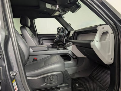 2024 Land Rover Defender 110 SE