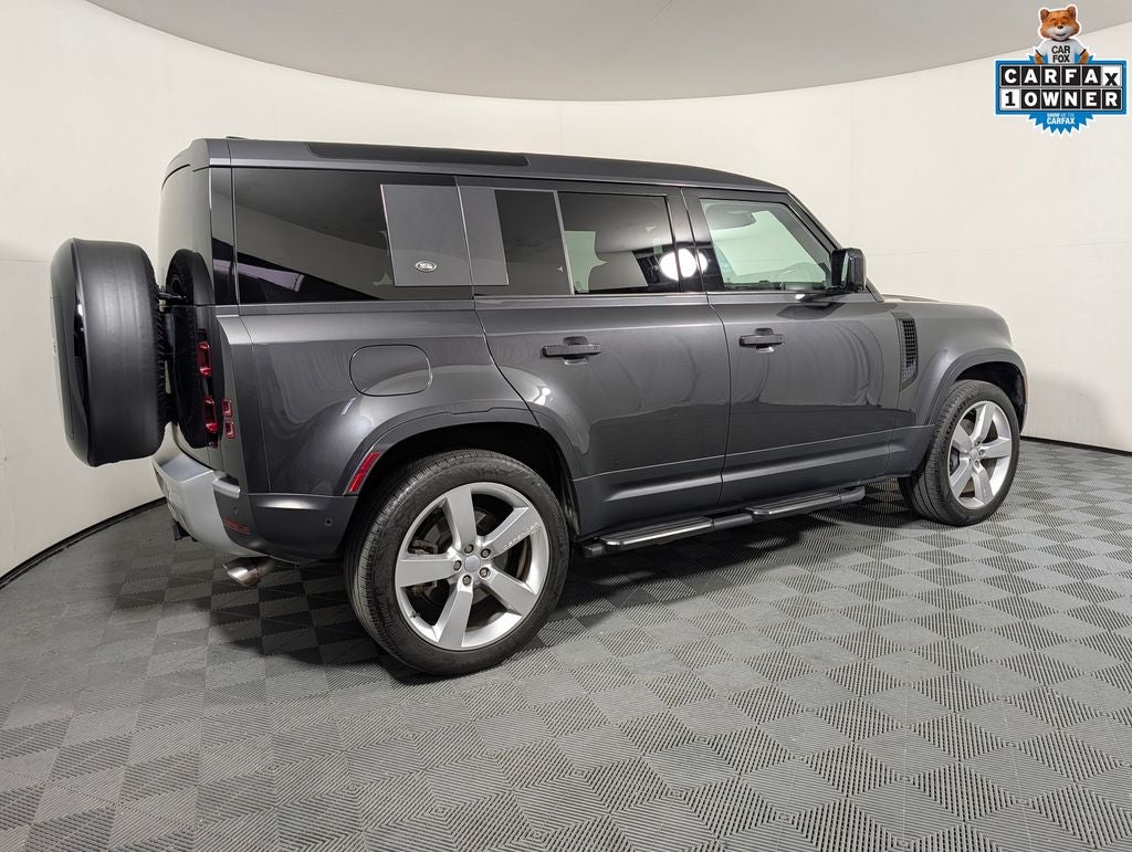 2024 Land Rover Defender 110 SE