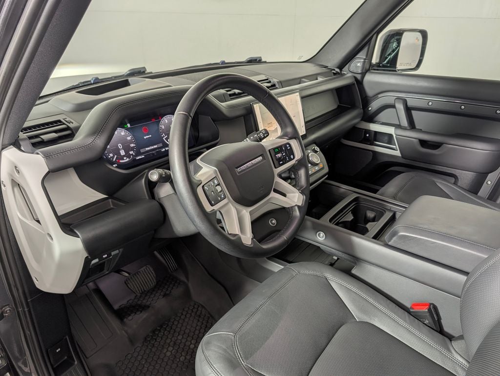 2024 Land Rover Defender 110 SE