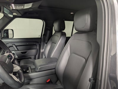 2024 Land Rover Defender 110 SE