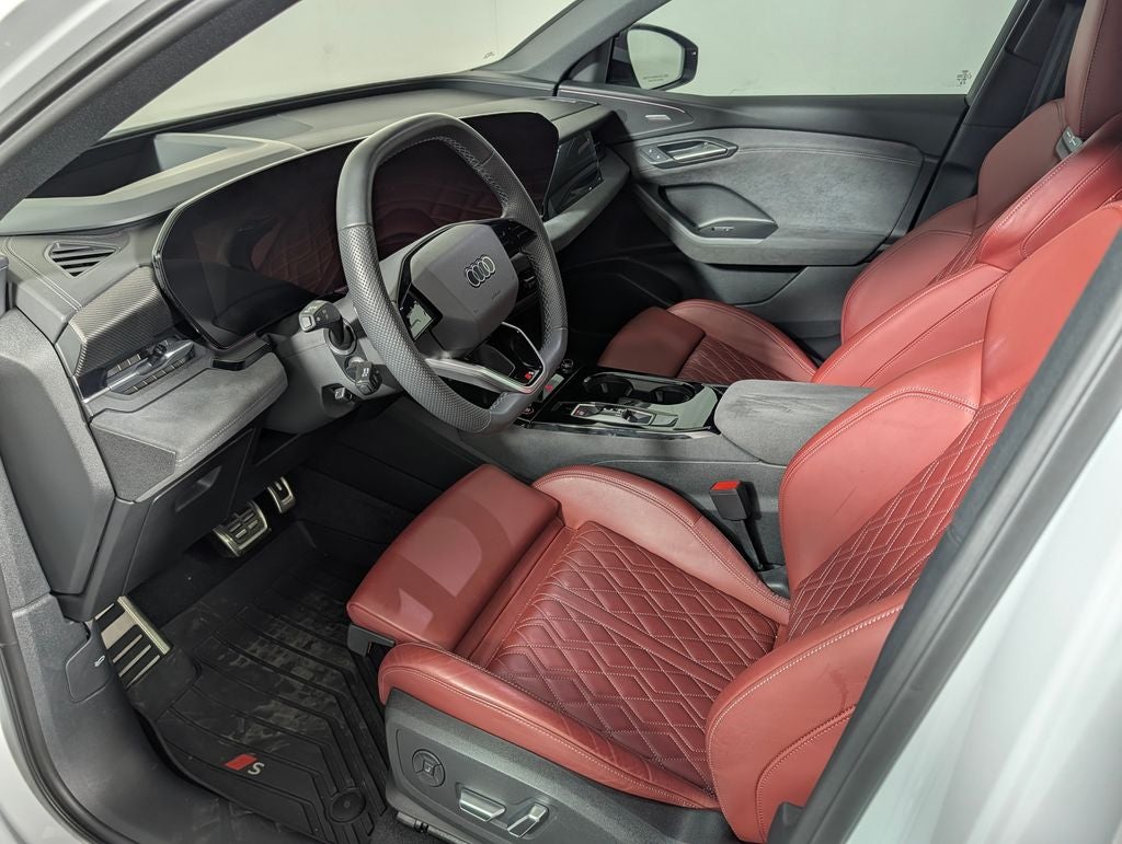 2025 Audi SQ6 e-tron Prestige quattro