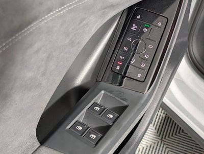 2025 Audi SQ6 e-tron Prestige quattro