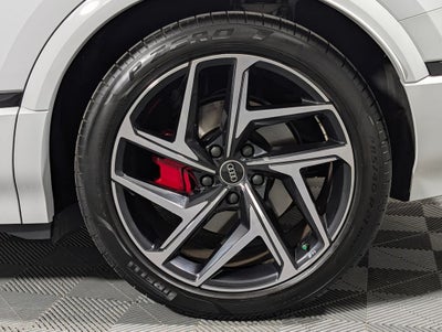 2025 Audi SQ6 e-tron Prestige quattro